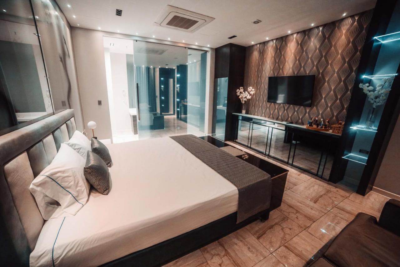 1million Luxury * Medellin