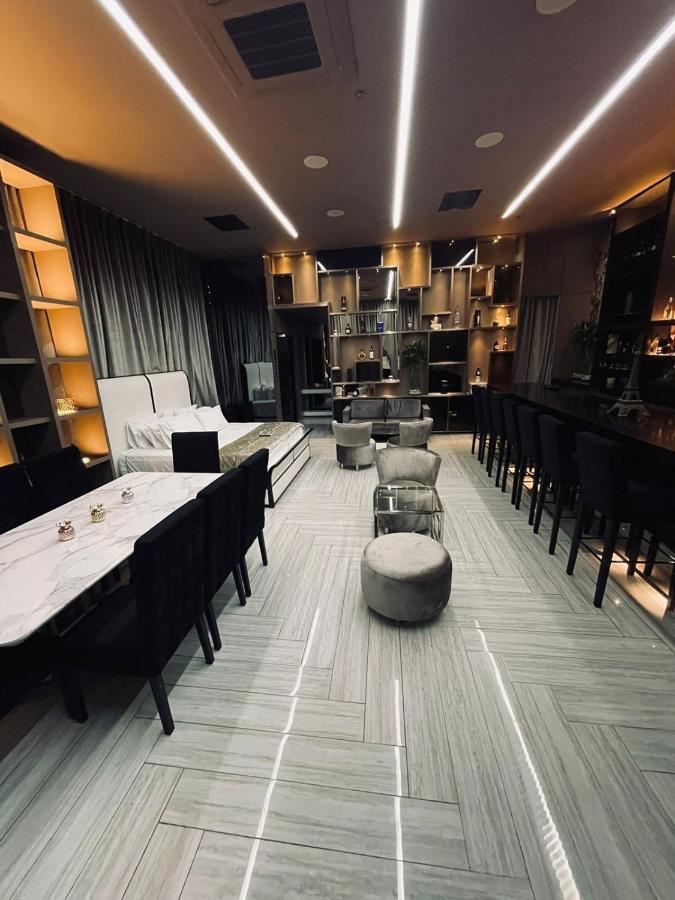 1million Luxury Medellin
